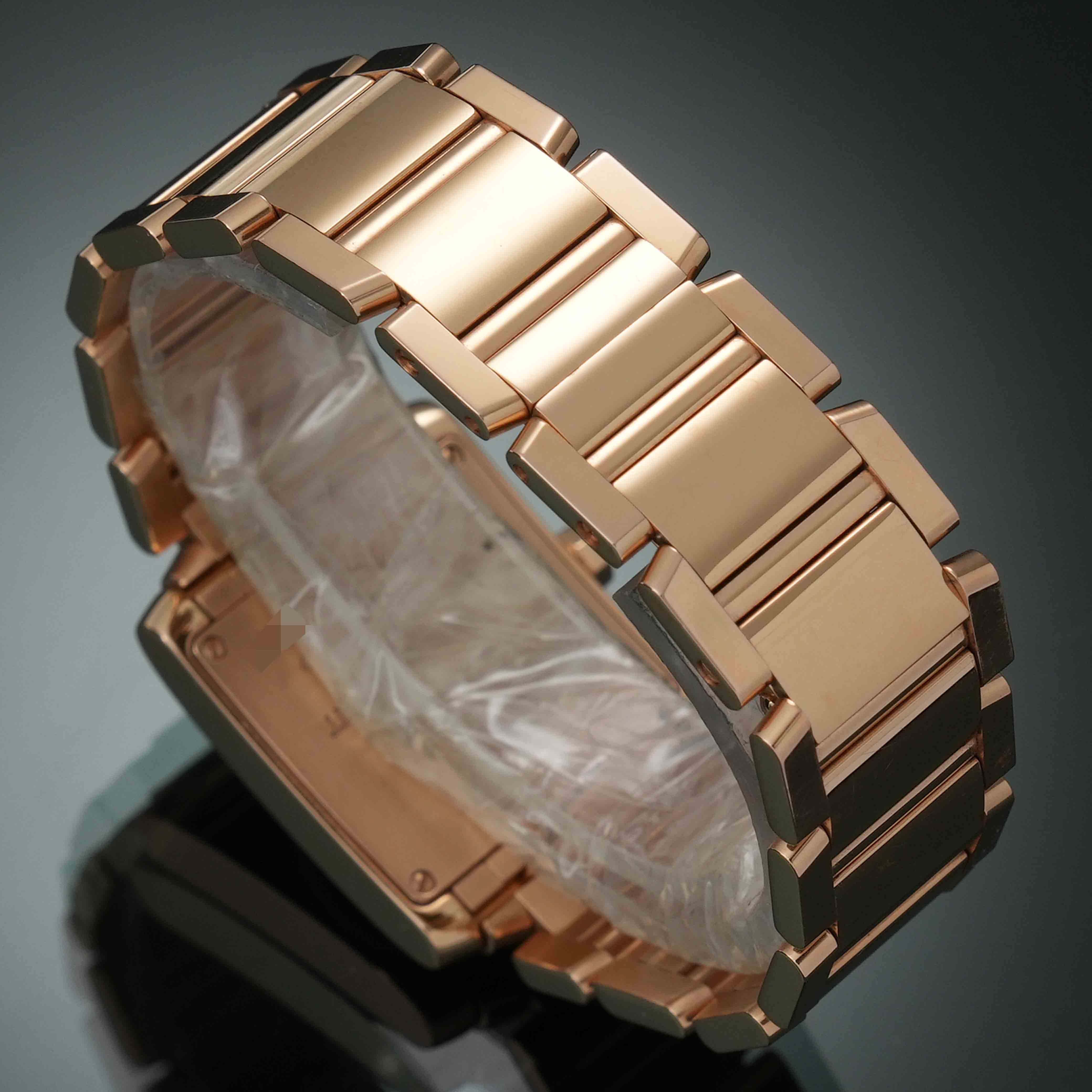 까르띠에 탱크 프랑세즈 스몰 골드 상세 이미지