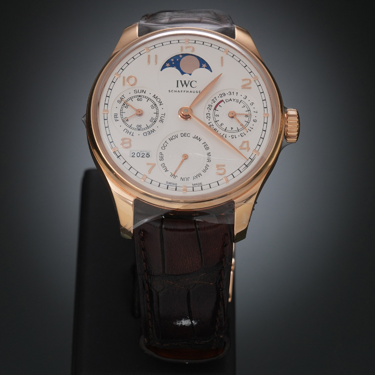 포르투기저 퍼페츄얼 캘린더 상세 이미지