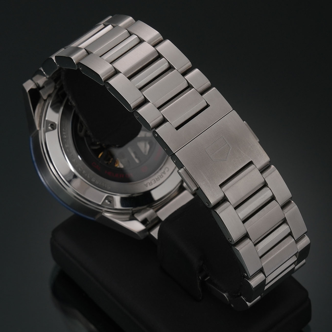 태그호이어 까레라 크로노 데이트 스켈레톤 상세 이미지