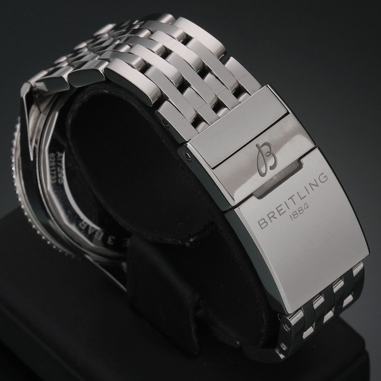 브라이틀링 네비타이머 오토매틱 상세 이미지