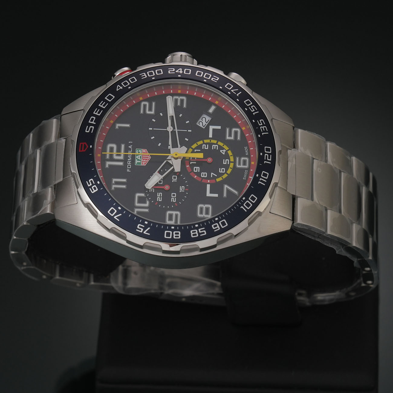 태그호이어 포뮬러 1 크로노 X 레드불레이싱 상세 이미지