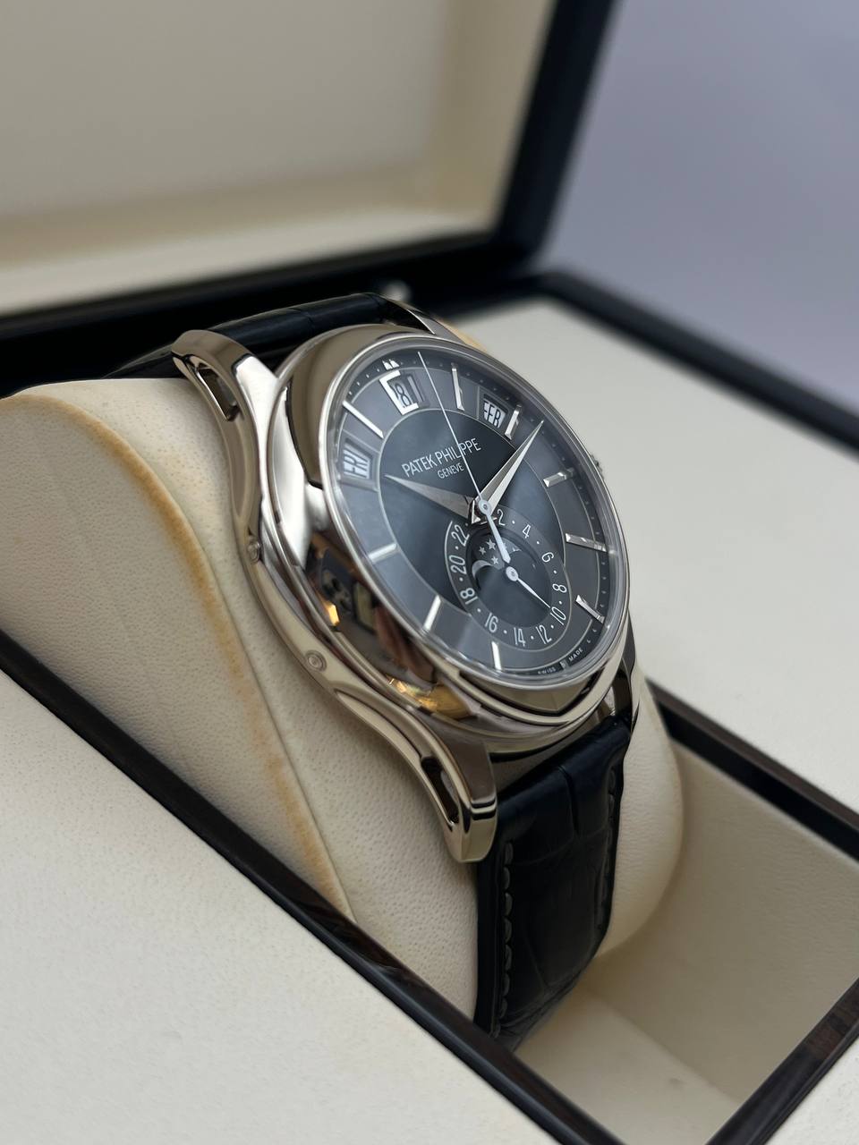 파텍필립 컴플리케이션 상세 이미지