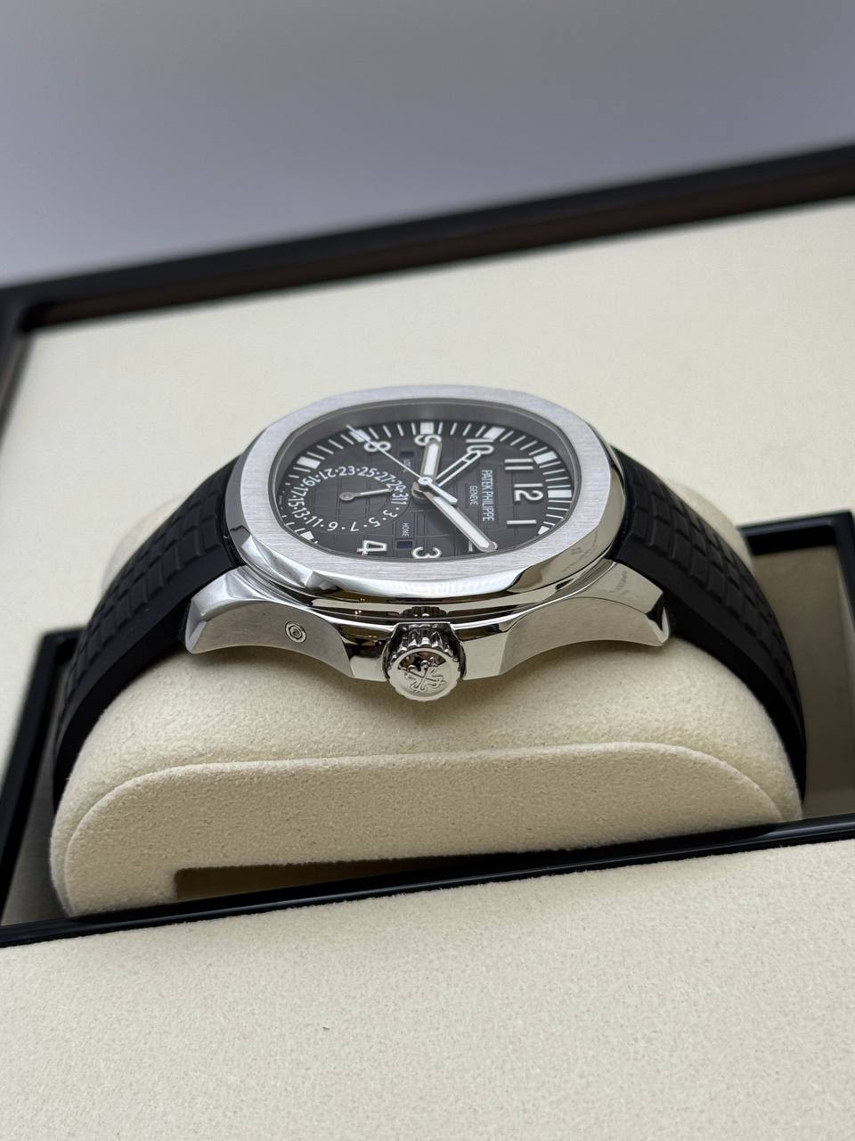파텍필립 아쿠아넛 상세 이미지