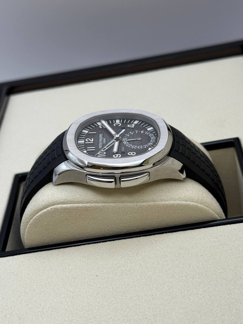 파텍필립 아쿠아넛 상세 이미지