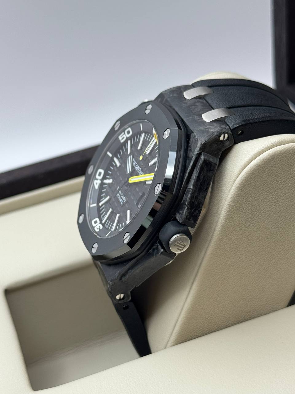 오데마피게 로얄오크 상세 이미지